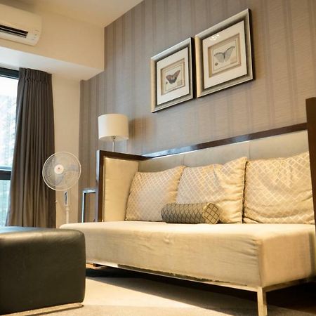 Milano Versace Suites Макати Экстерьер фото