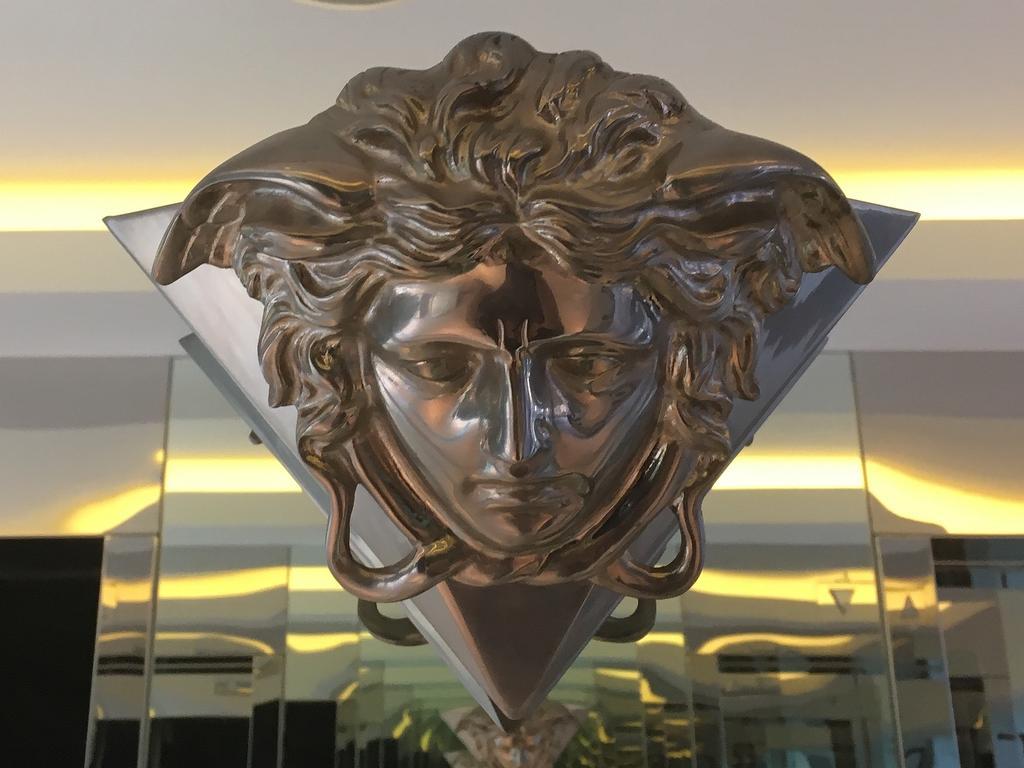 Milano Versace Suites Макати Экстерьер фото