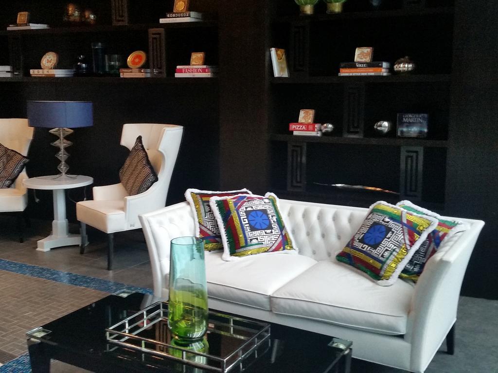 Milano Versace Suites Макати Экстерьер фото