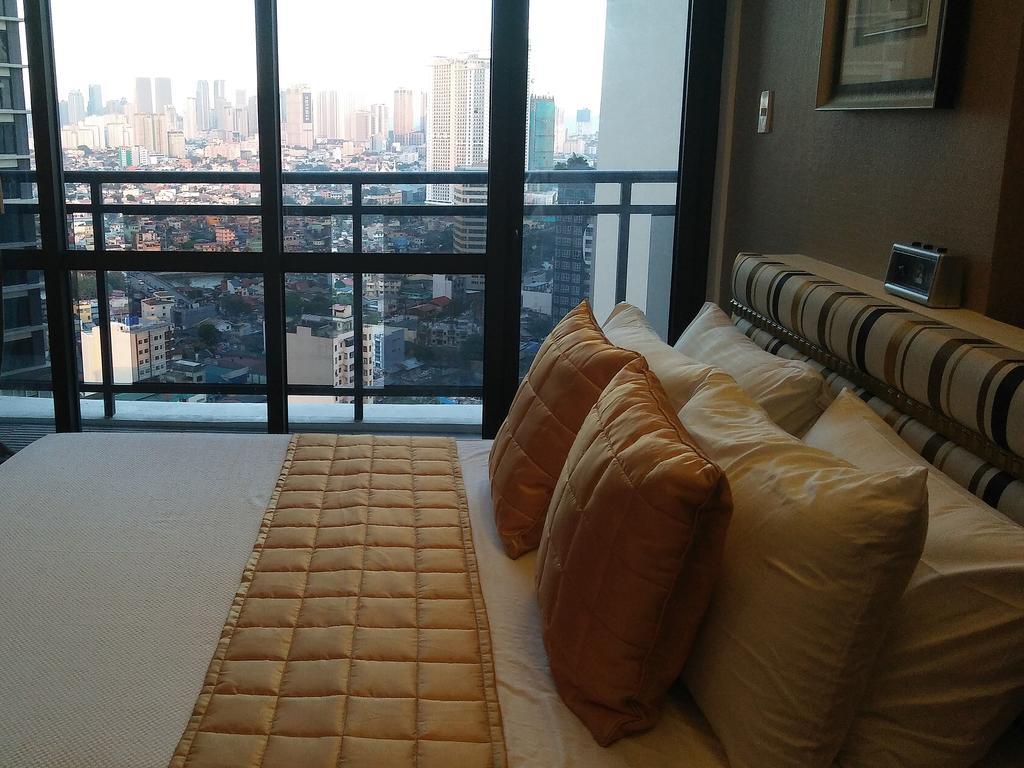Milano Versace Suites Макати Экстерьер фото