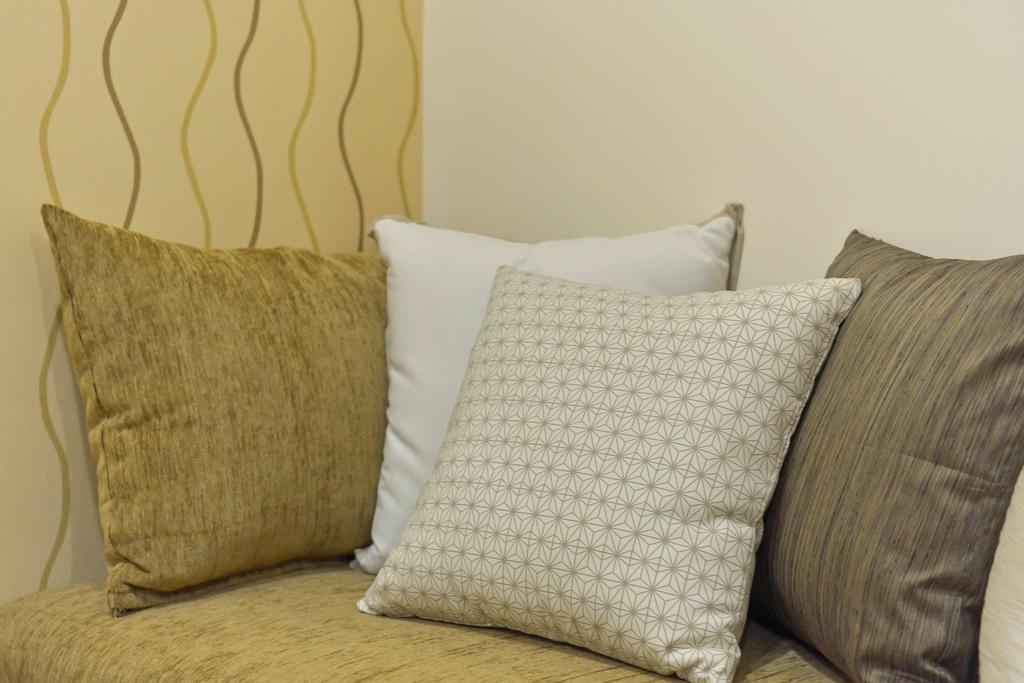 Milano Versace Suites Макати Экстерьер фото