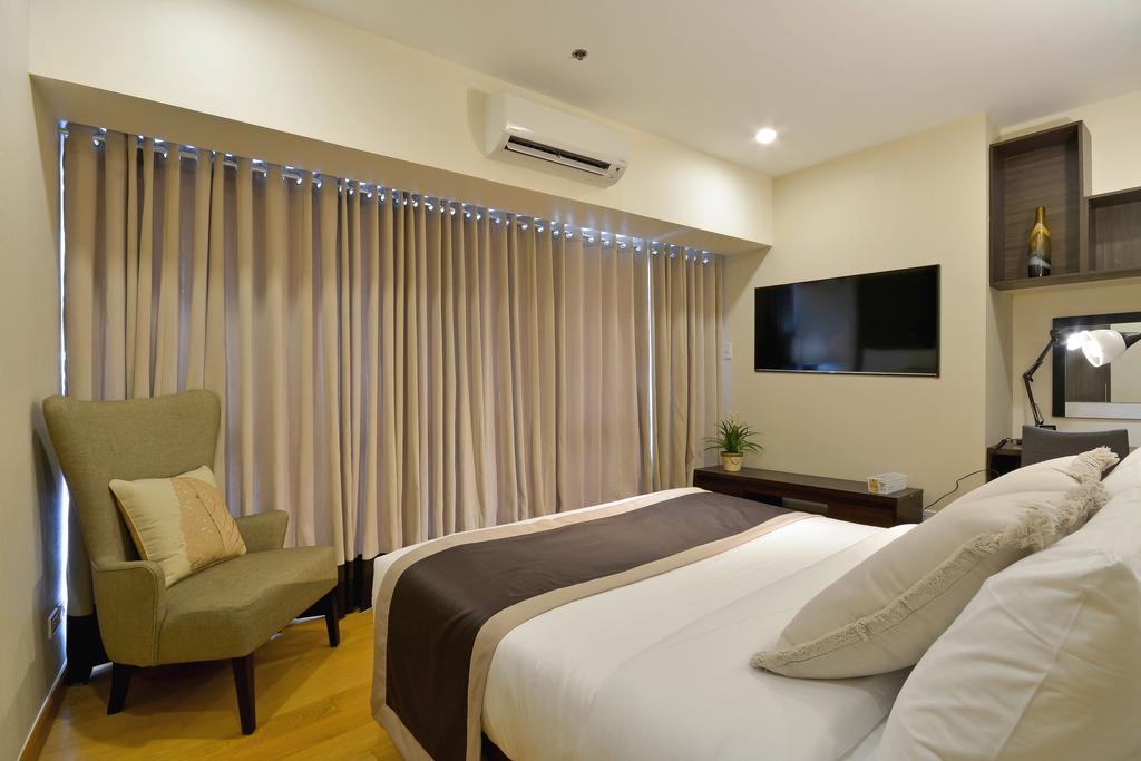 Milano Versace Suites Макати Экстерьер фото