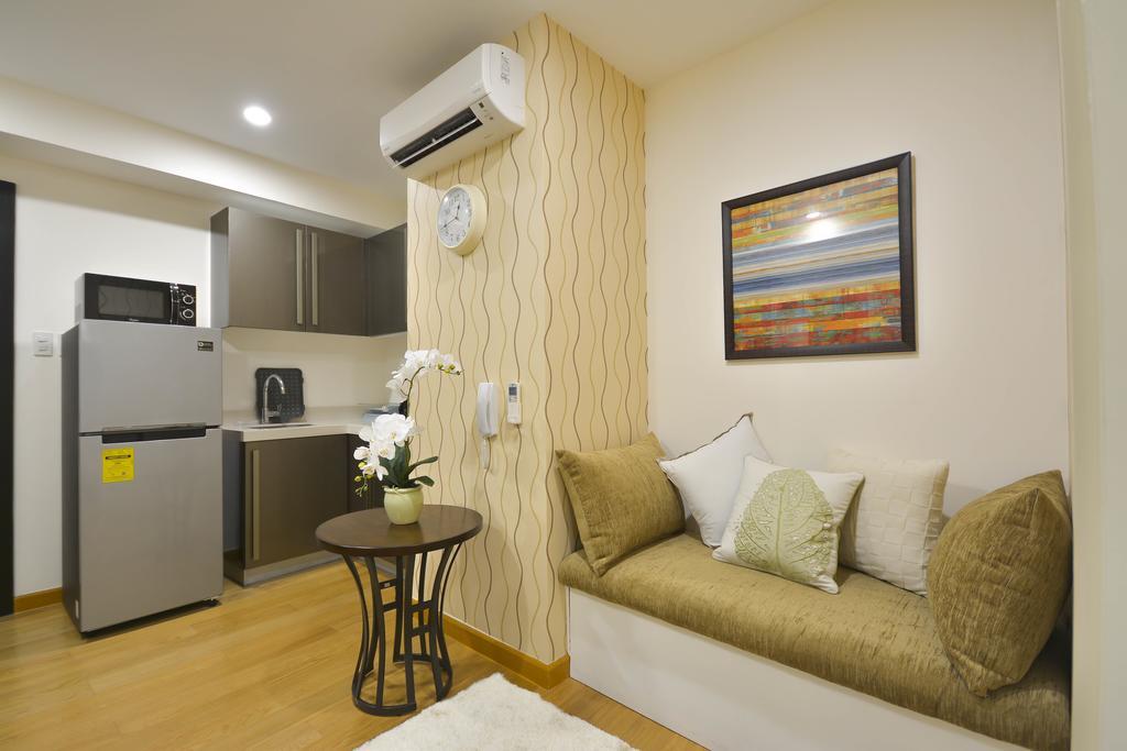 Milano Versace Suites Макати Экстерьер фото