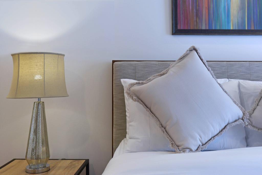 Milano Versace Suites Макати Экстерьер фото