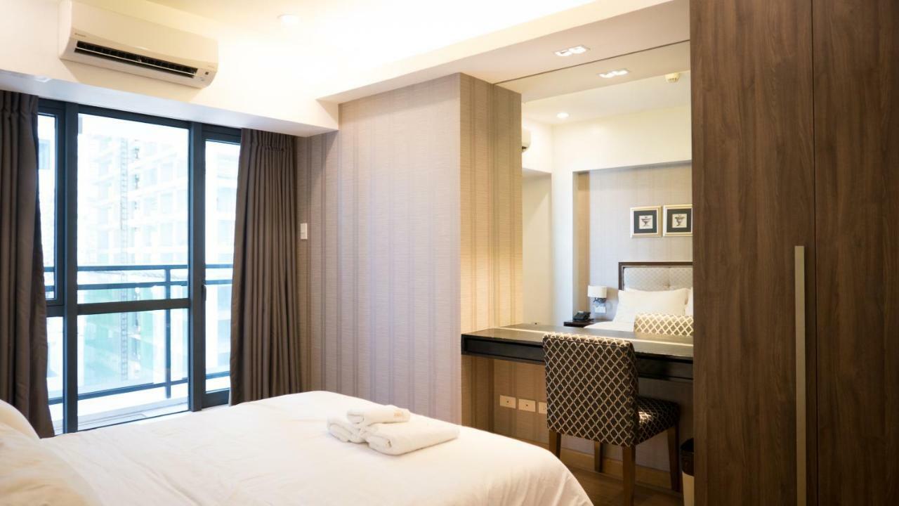 Milano Versace Suites Макати Экстерьер фото